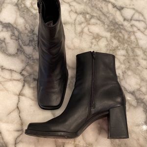 Vintage Square Toe Square Heel Black Leather Bootie Sz. 7